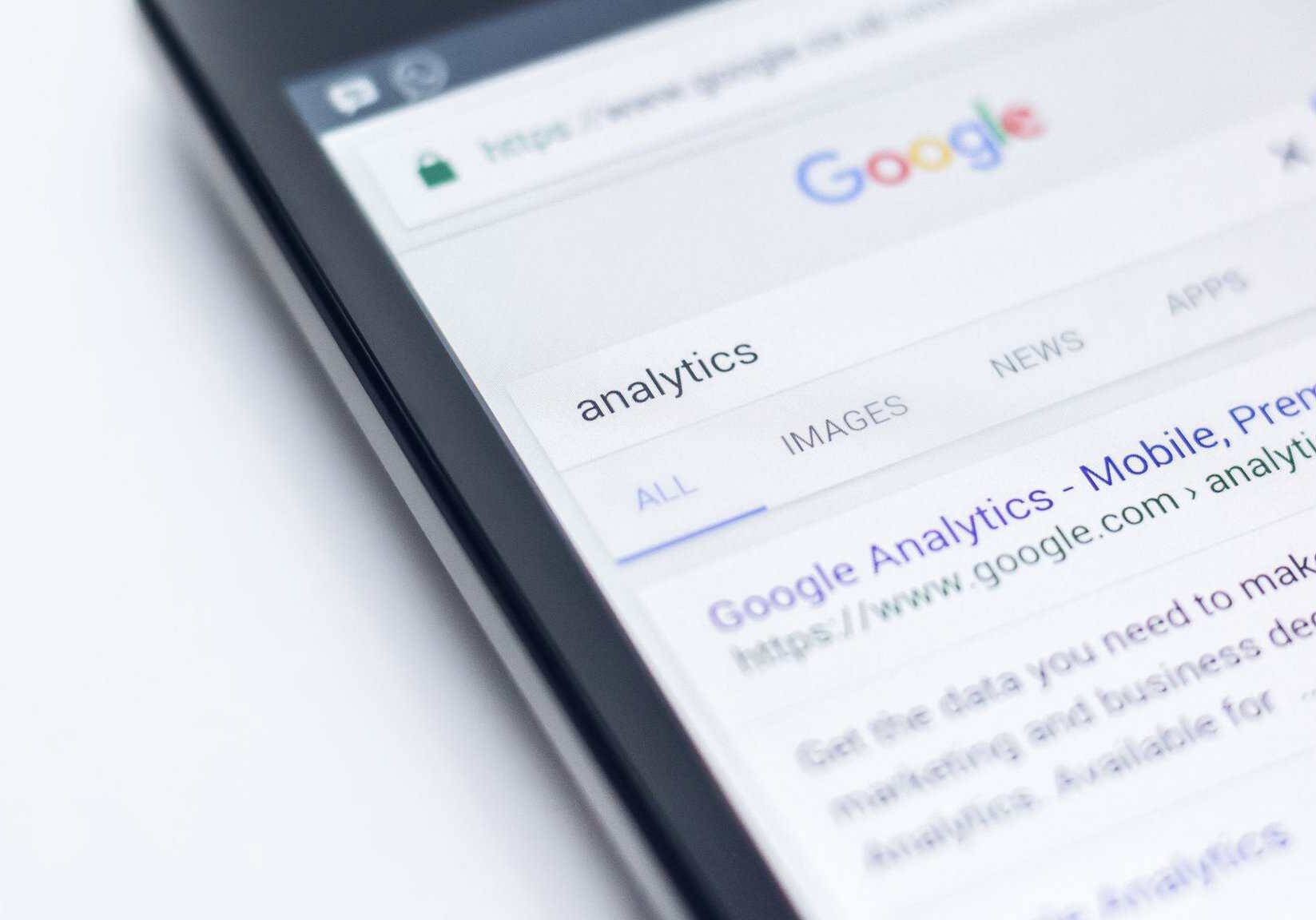 How Google’s “Brownie Points” Decide If Your Business Gets Found (or Forgotten)